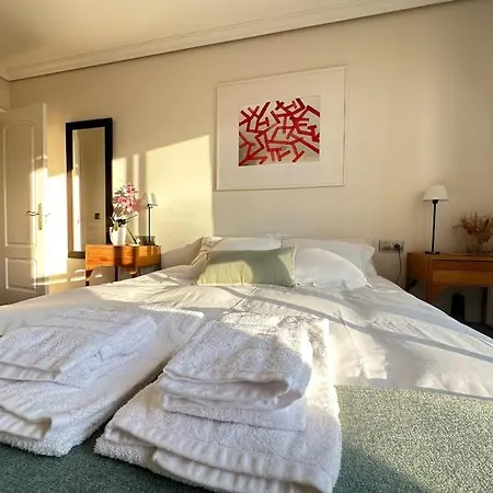 Next To The Beach Apartment *